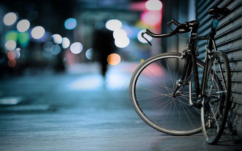 Sport na świeżym powietrzu - poznaj tajniki jazdy na rowerze szosowym