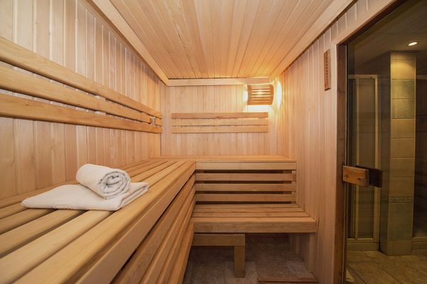 Nowy wymiar relaksu - odkryj sekrety aromaterapii w saunie
